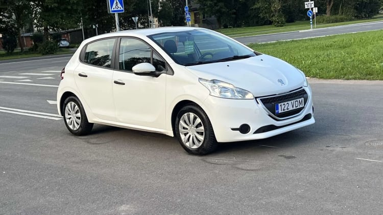 Peugeot 208