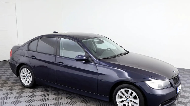 BMW 320 preview
