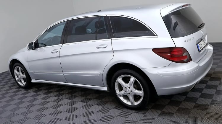 Mercedes-Benz R 320