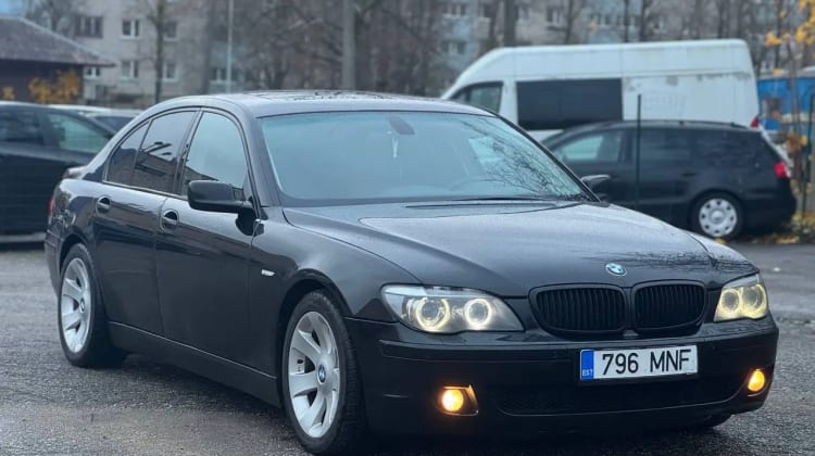 BMW 730