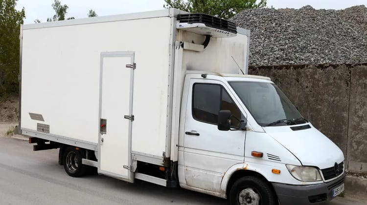 Mercedes-Benz Sprinter preview