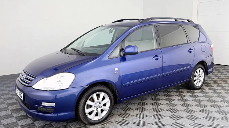 Toyota Avensis Verso