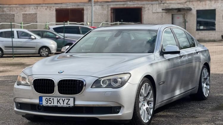 BMW 730 preview
