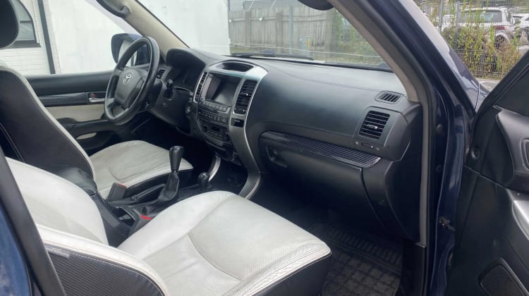 Toyota Land Cruiser