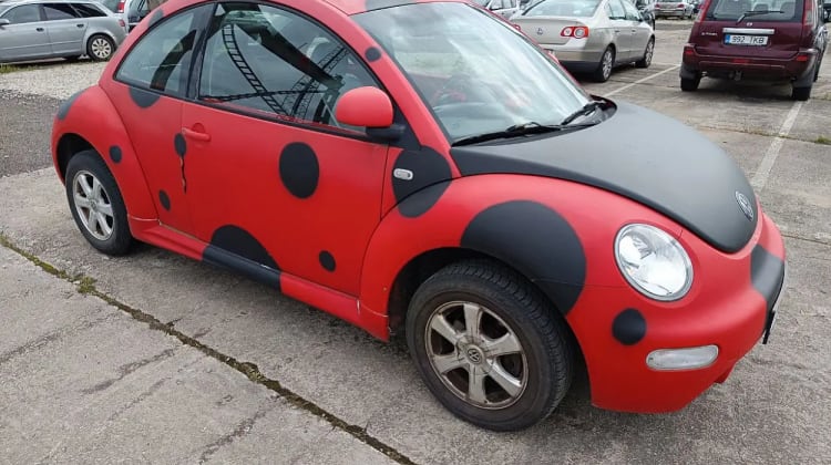 Volkswagen New Beetle preview