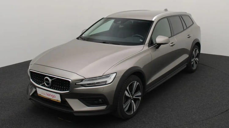 Volvo V60 Cross Country preview