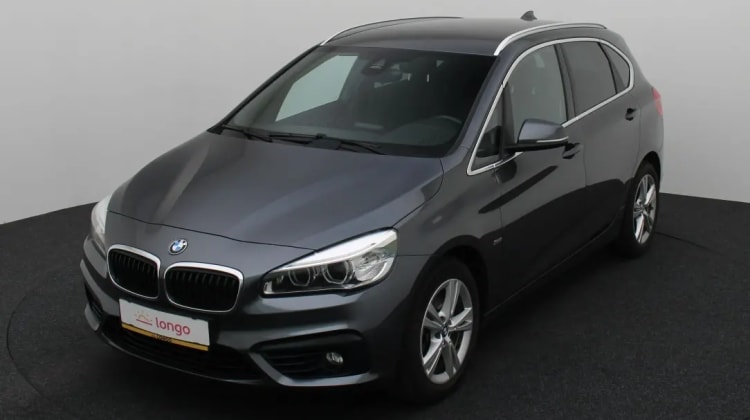 BMW 220 preview