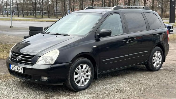 Kia Carnival
