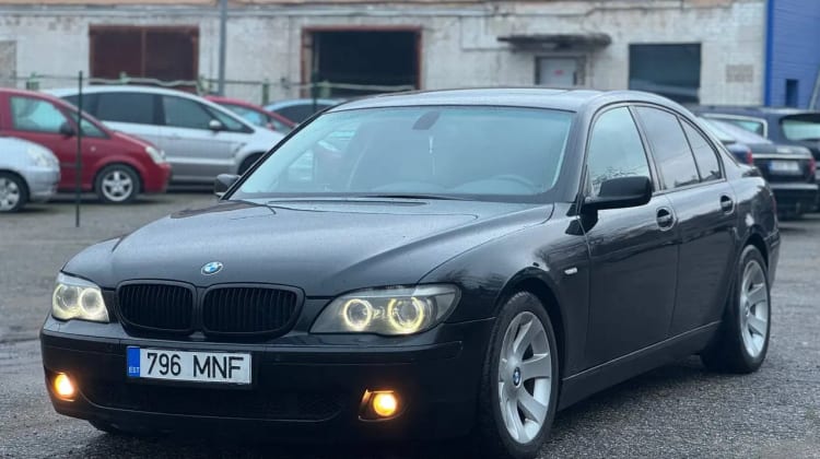 BMW 730