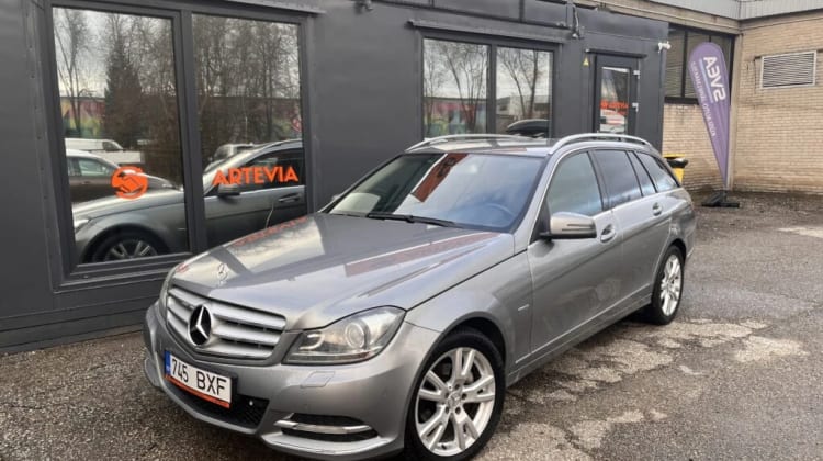 Mercedes-Benz C 200 preview