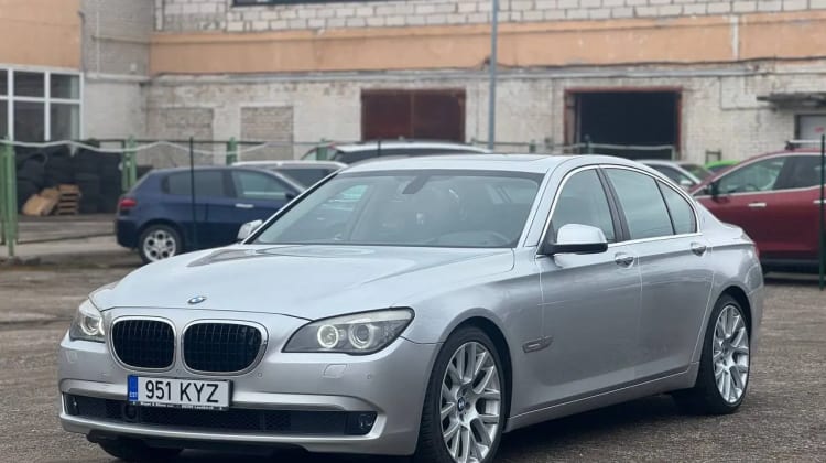 BMW 730