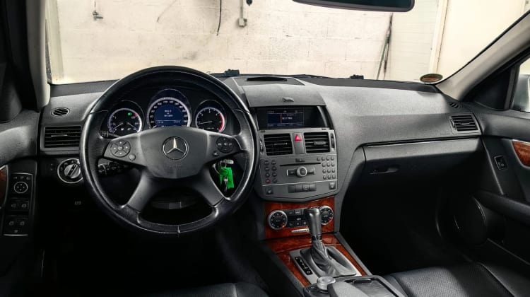 Mercedes-Benz C 180