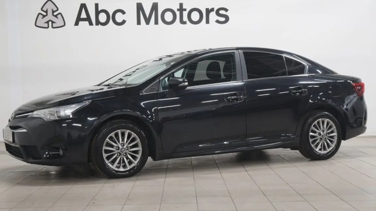 Toyota Avensis preview