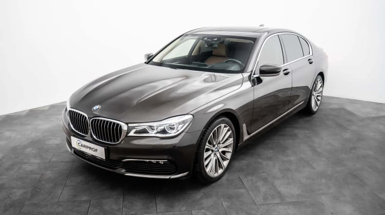 BMW 730 preview