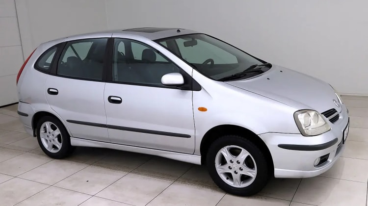 Nissan Almera Tino preview