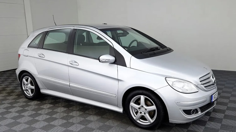 Mercedes-Benz B 200