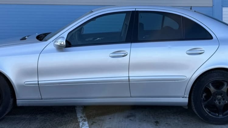 Mercedes-Benz E 200