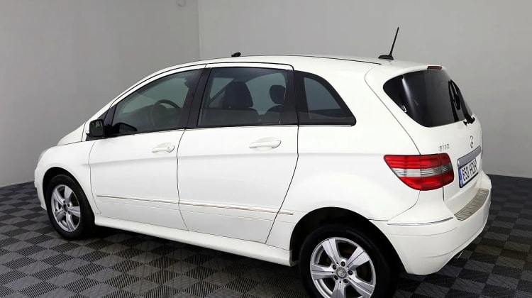Mercedes-Benz B 170