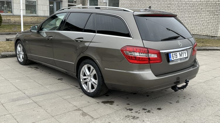 Mercedes-Benz E 200