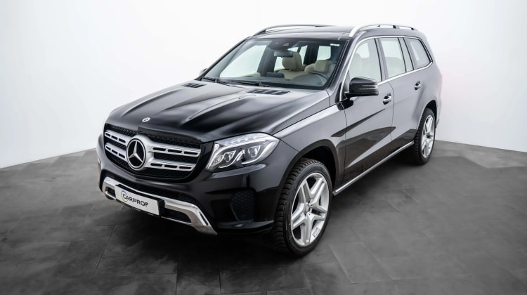 Mercedes-Benz GLS 400 preview