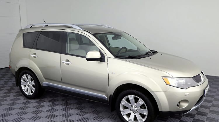 Mitsubishi Outlander preview