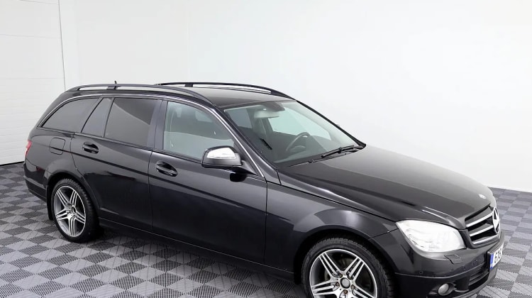 Mercedes-Benz C 200 preview