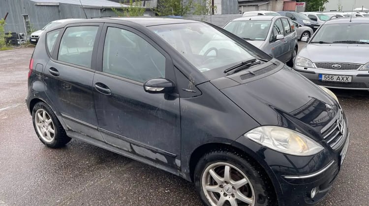Mercedes-Benz A 200 preview