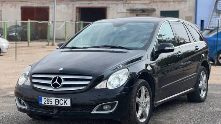 Mercedes-Benz R 320