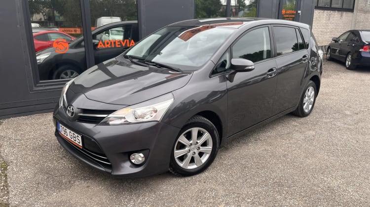 Toyota Verso preview