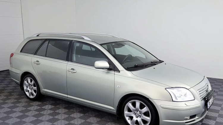 Toyota Avensis preview