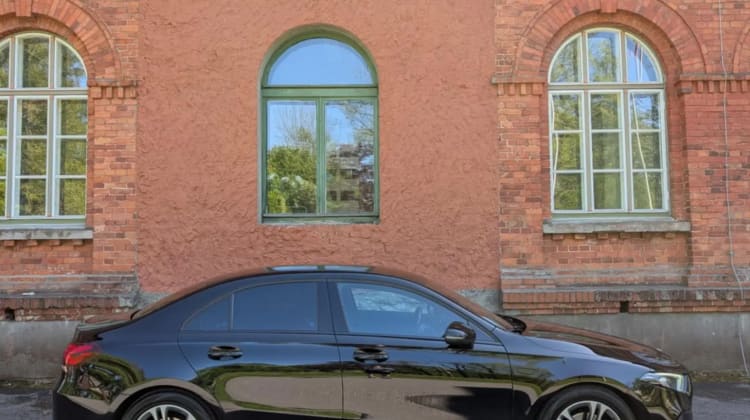Mercedes-Benz A 180 preview