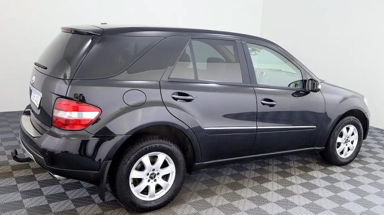 Mercedes-Benz ML 320