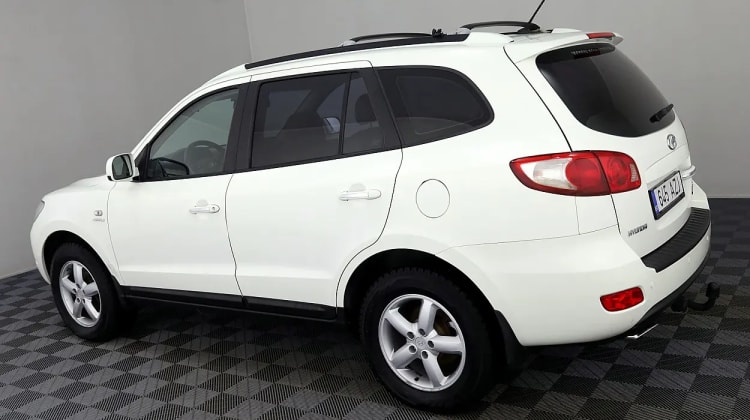 Hyundai SANTA FE