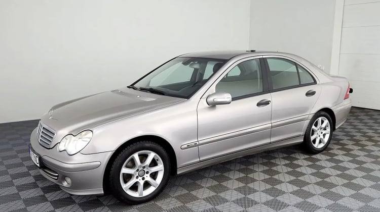 Mercedes-Benz C 180