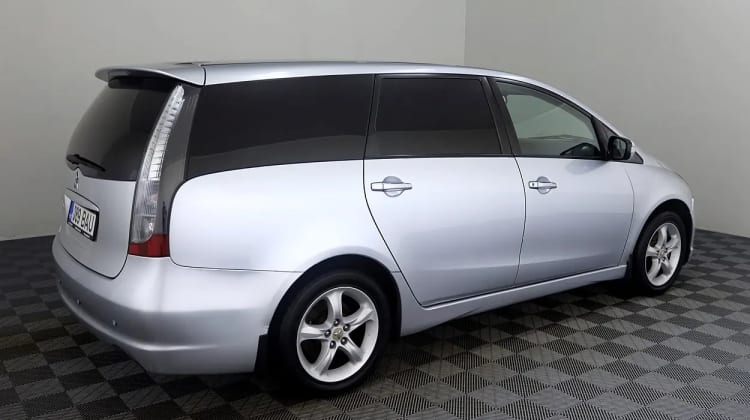 Mitsubishi Grandis