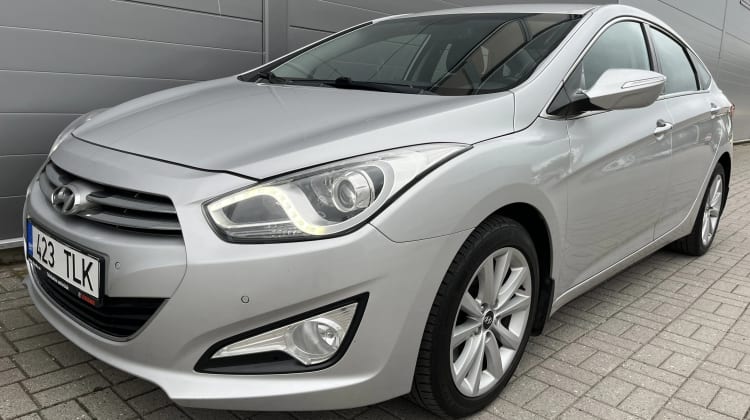 Hyundai i40 preview