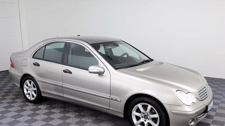 Mercedes-Benz C 180 preview
