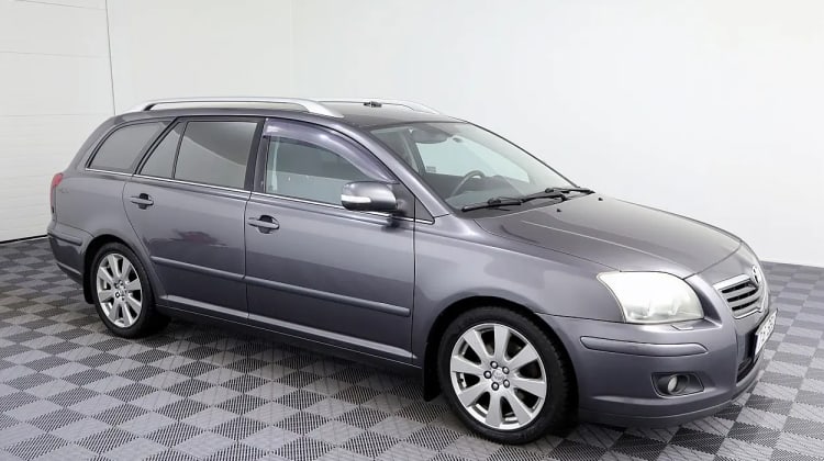 Toyota Avensis preview