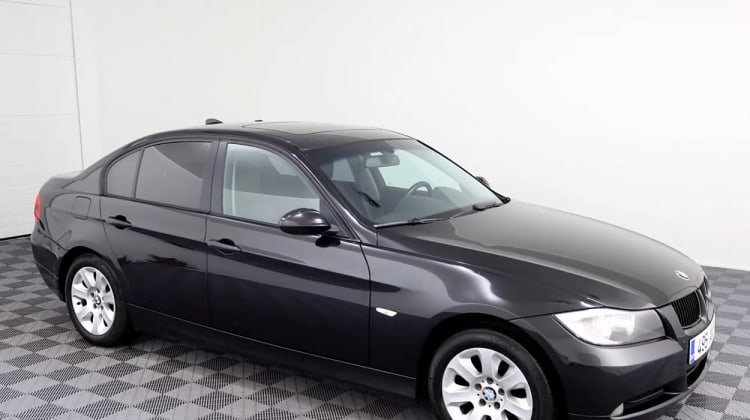 BMW 320