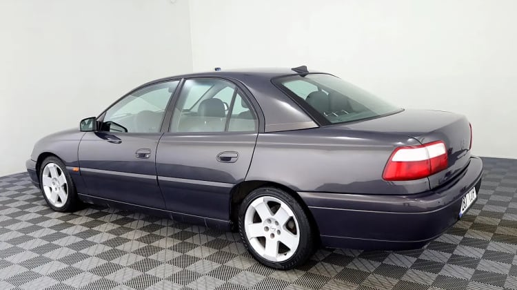 Opel Omega