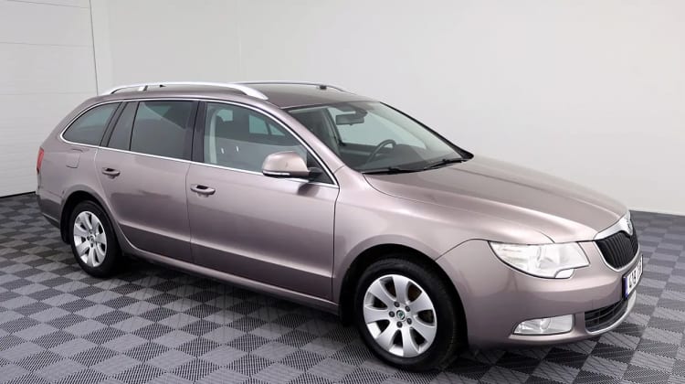 Skoda Superb preview