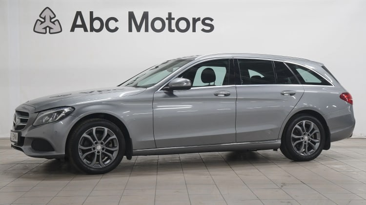 Mercedes-Benz C 200 preview