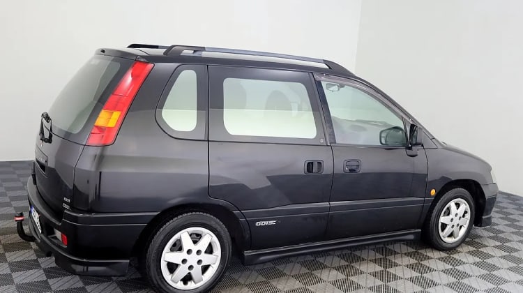 Mitsubishi Space Runner