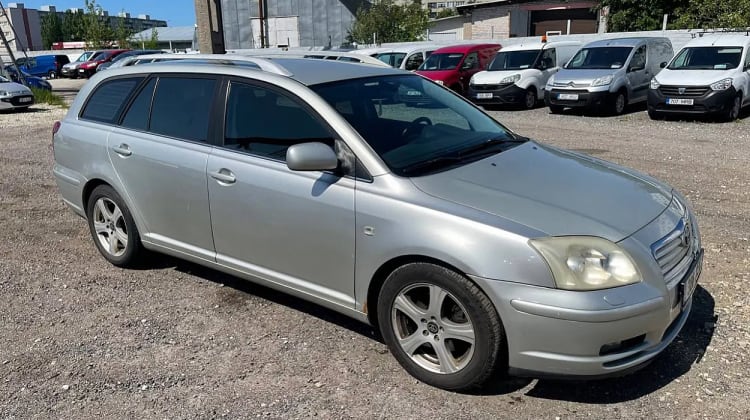 Toyota Avensis preview