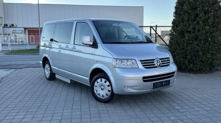 Volkswagen Caravelle preview