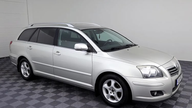 Toyota Avensis preview
