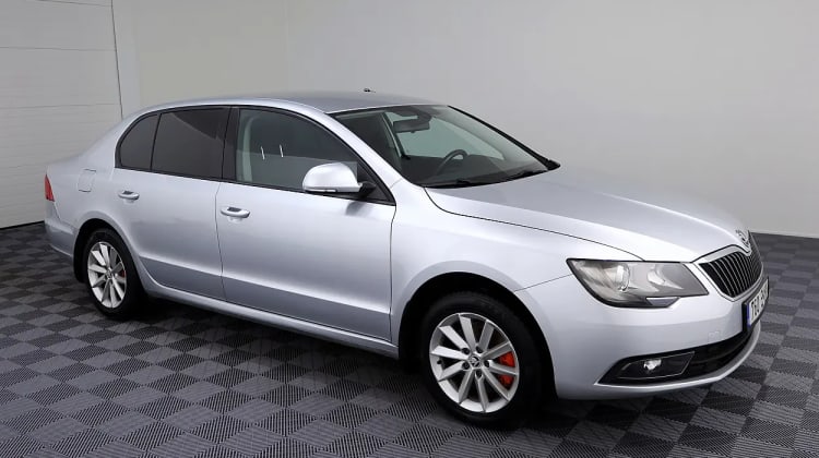 Skoda Superb preview