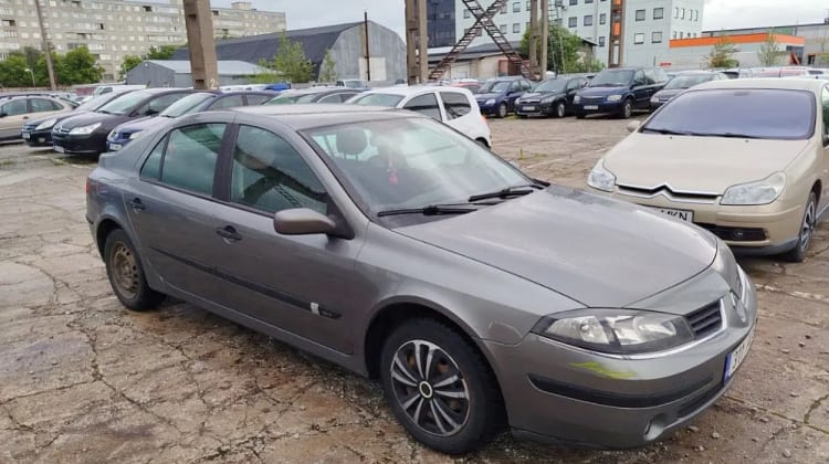 Renault Laguna preview