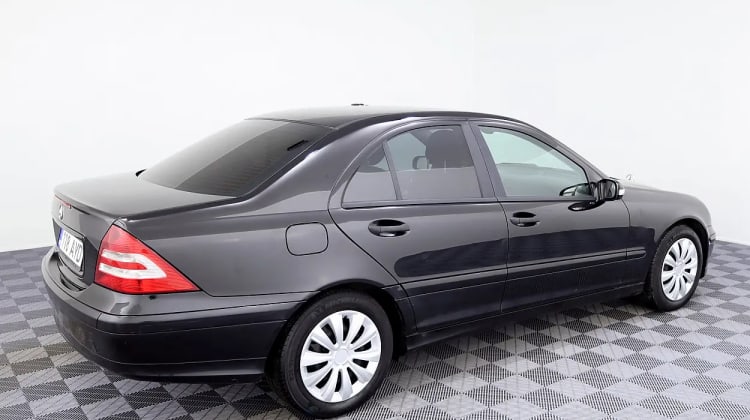 Mercedes-Benz C 200