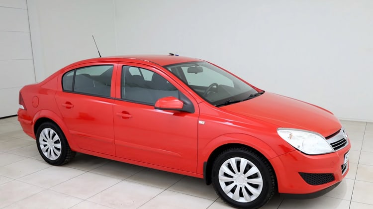 Opel Astra preview